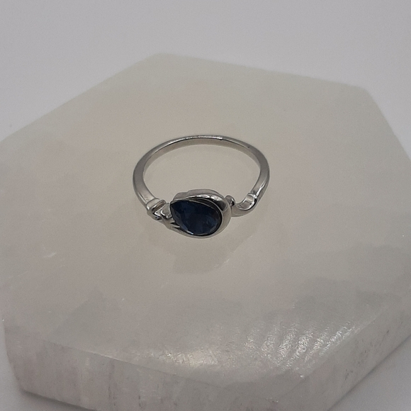 R892 Winter Solstice Ring Plated - Fragrant Jewels - Picture 3 of 7